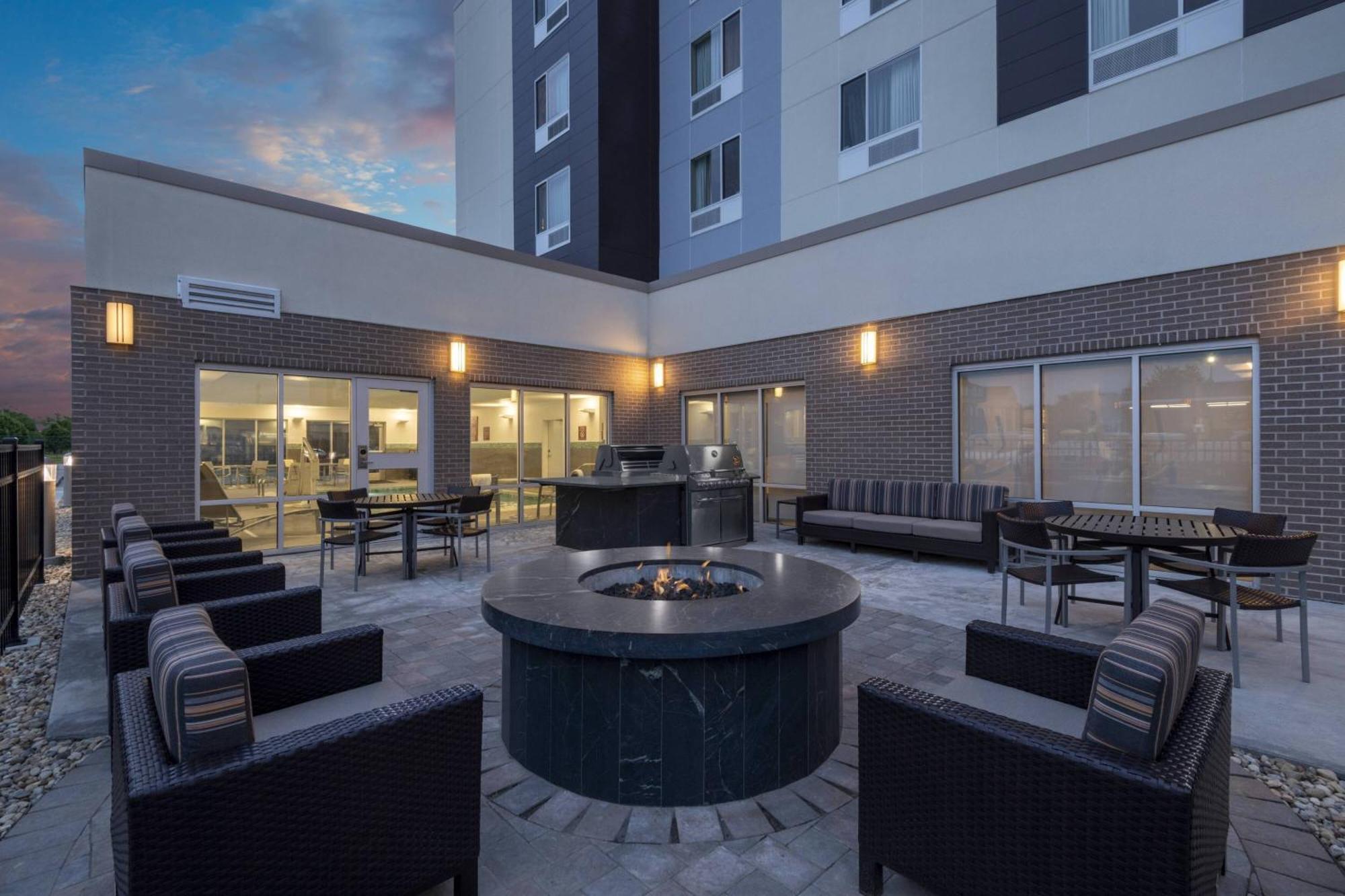 Towneplace Suites By Marriott St. Louis Edwardsville, Il Esterno foto
